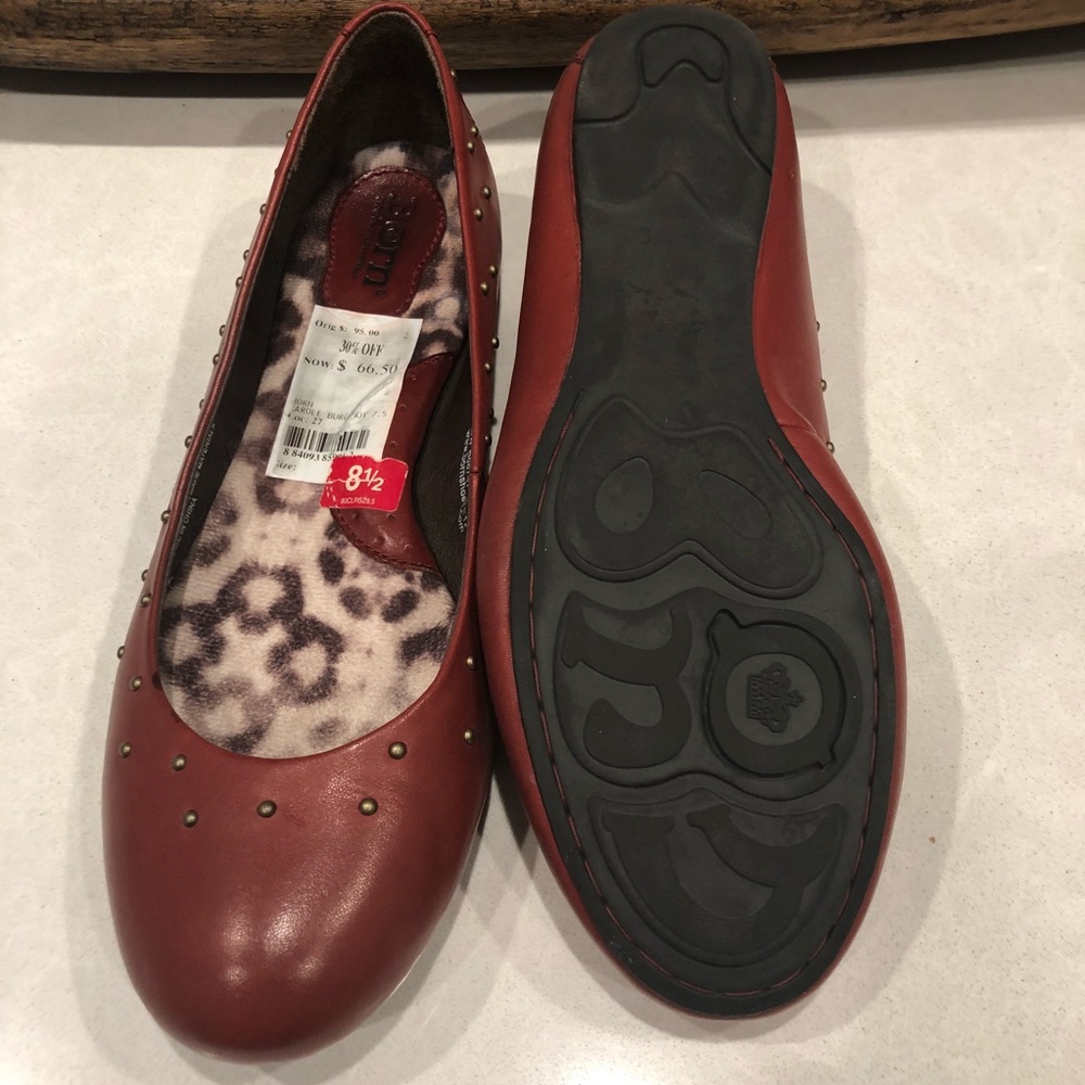 Born Red Leather Comfort Shoes Bronx Studs - Picture 8 of 8